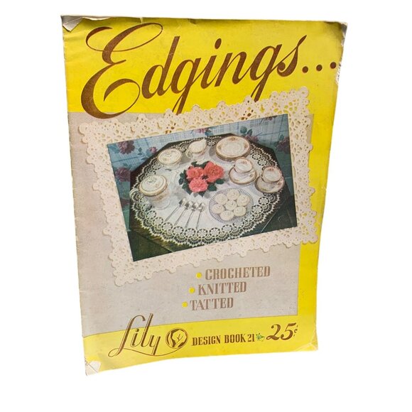 Vintage Lily Edgings Design Book 21 - Crocheted Knitted & Tatted Patterns - Picture 1 of 2